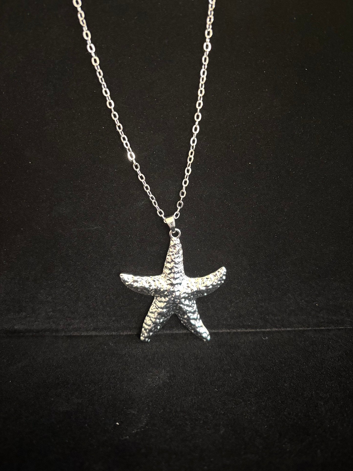 Silver Textured Starfish Pendant Necklace