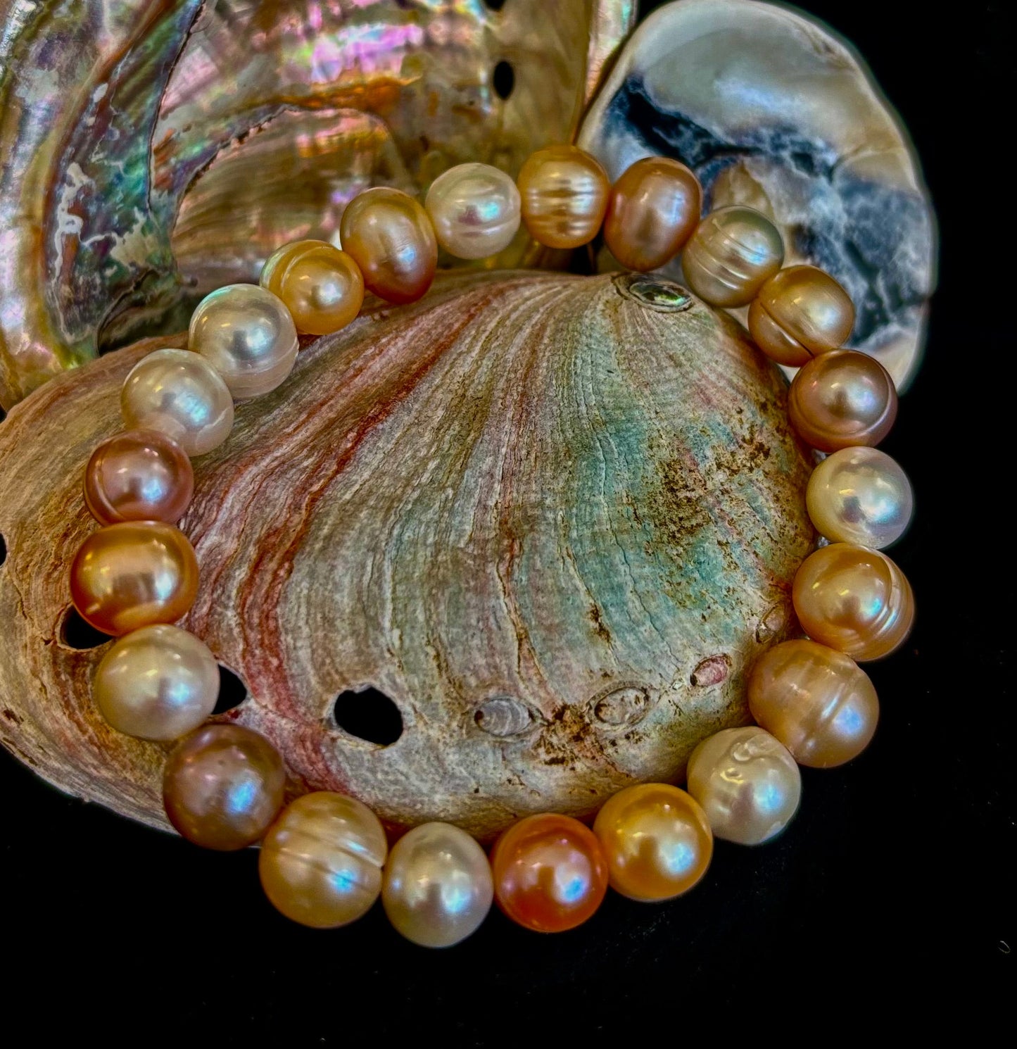 Cultured Freshwater Pearl Stretch Bracelet