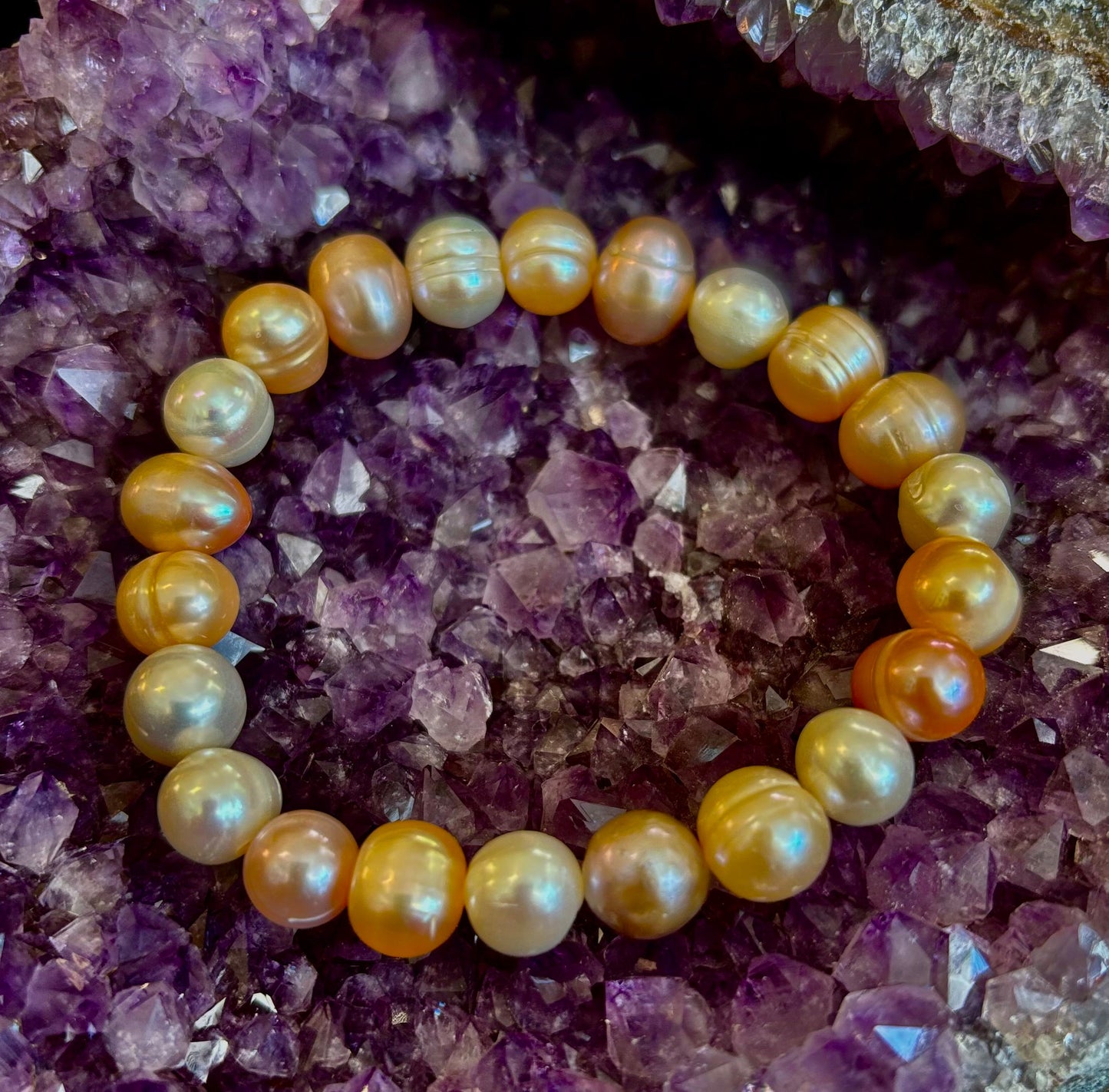 Cultured Freshwater Pearl Stretch Bracelet